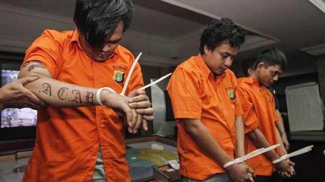 Rilis Kasus Kerusuhan Suporter Sepak Bola