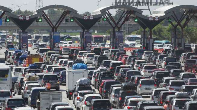 H-10 Lebaran, Sebanyak 92.401 Kendaraan Keluar Jakarta Melalui Bandara Soetta