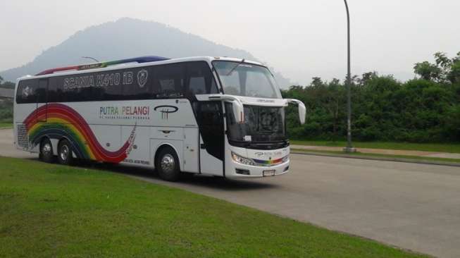 Jetliner Semi High Deck Ramaikan Arus Mudik