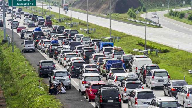 Puncak Arus Balik Libur Panjang di Puncak Terjadi Sore Ini