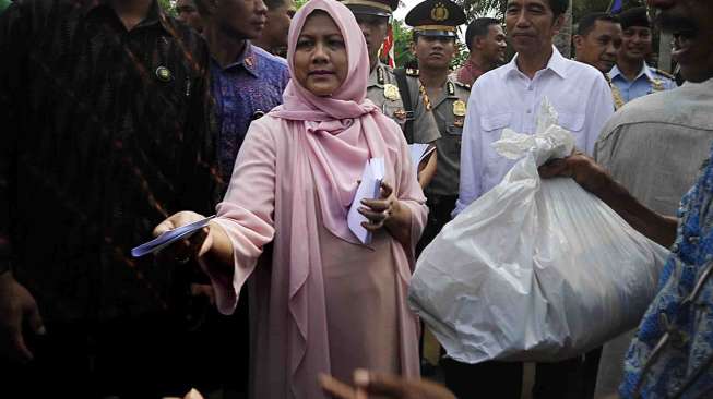 Kunjungi Plaza Andalas, Jokowi Belanja Baju untuk Malam Takbiran