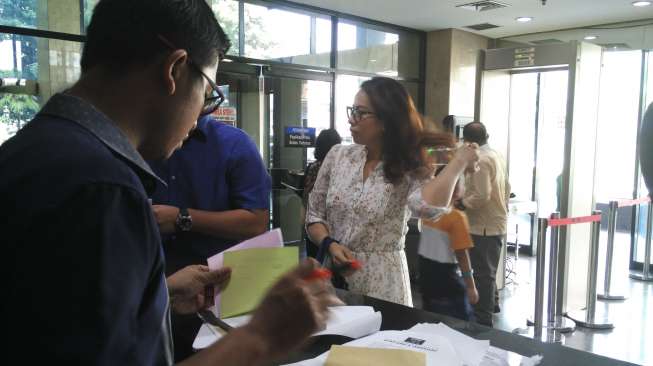 Lebaran, Tahanan Korupsi Dijenguk Keluarga