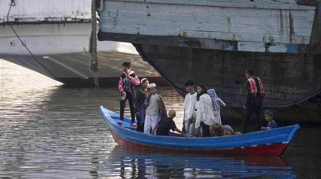 Salat Idul Fitri di Pelabuhan Sunda Kelapa