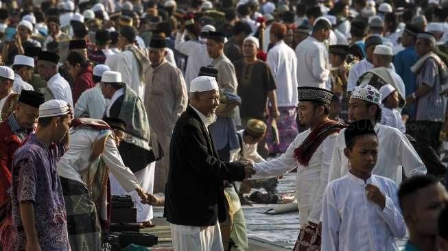 Salat Idul Fitri di Pelabuhan Sunda Kelapa