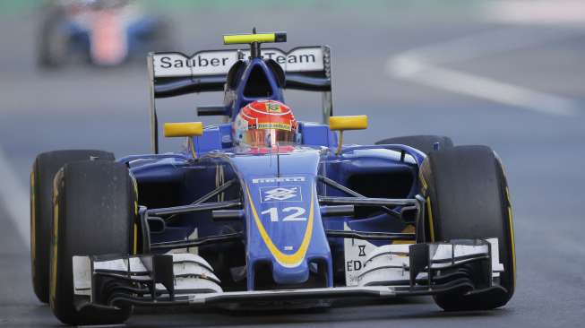 Jet darat tim Sauber F1 saat berlaga di F1 GP Baku, Azerbaijan. Tim ini didirikan oleh Peter Sauber asal Swiss. Sebagai ilustrasi [AFP]