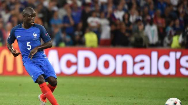 Gelandang baru Chelsea, N&#039;Golo Kante, saat berseragam tim nasional Prancis di Piala Eropa 2016 [AFP/Bertrand Langlois]