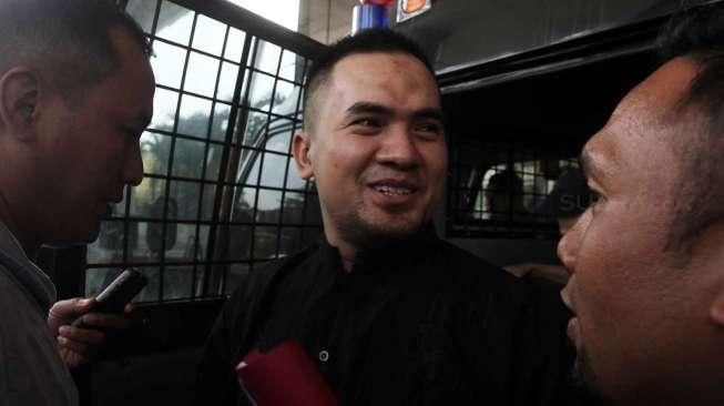 KPK memeriksa penyanyi Saiful Jameel di Jakarta, Senin (18/7).