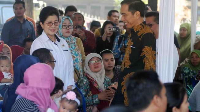 Jokowi Tinjau Pemberian Vaksinasi Ulang