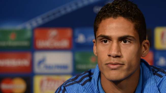 Dikabarkan Akan Bereuni dengan Mourinho di MU, Ini Jawaban Varane