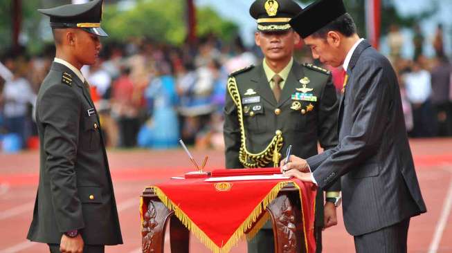 Jokowi Hadiri Praspa TNI-Polri 2016