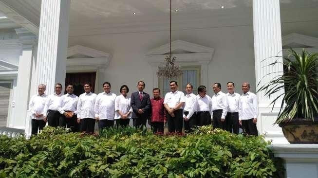 Pimpin Sidang Kabinet, Jokowi Ingatkan Menteri Jangan Bertengkar