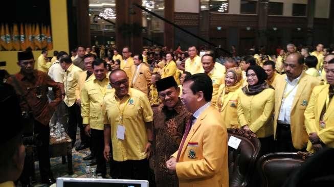 Tinggalkan Independen, Bos Golkar Yakin Elektabilitas Ahok Naik