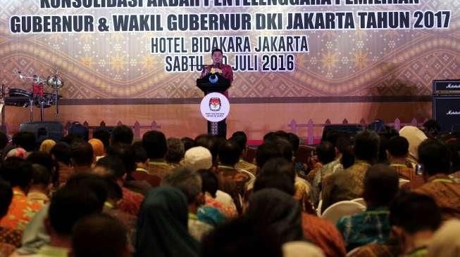 Acara konsolidasi akbar penyelenggaraan Pemilihan Gubernur dan Wakil Gubernur DKI Jakarta Tahun 2017 sekaligus peluncuran maskot, di Jakarta, Sabtu (30/7/2016). [Suara.com/Oke Atmaja]