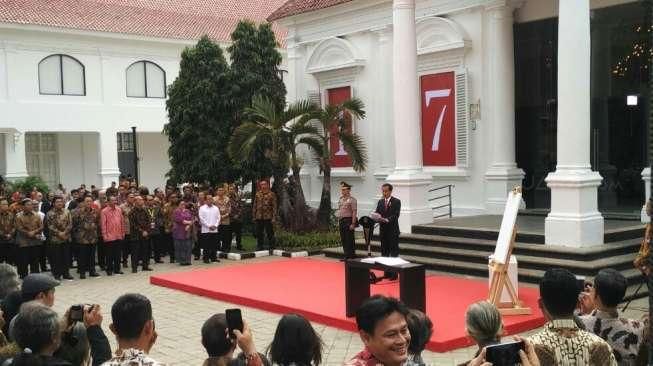 Presiden Resmikan Pameran Lukisan Koleksi Istana