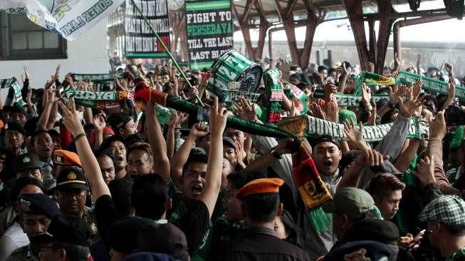 Minta Kejelasan, Bonek Berencana Long March ke Ancol