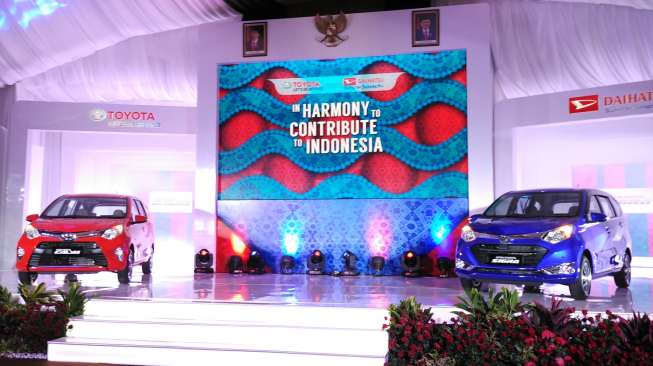 Ini Perbedaan Toyota Calya dengan Daihatsu Sigra