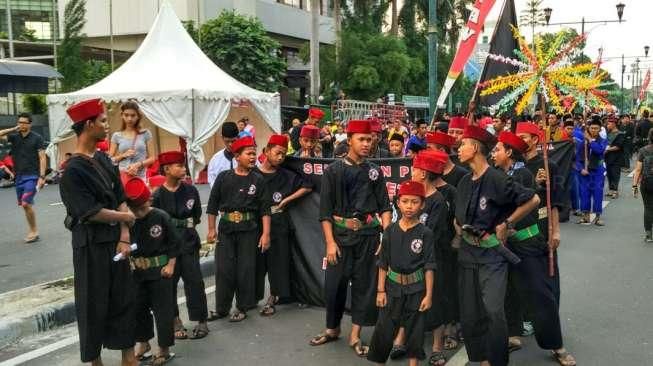 Ribuan Pendekar Silat Betawi Gelar Silahturahmi di Car Free Day