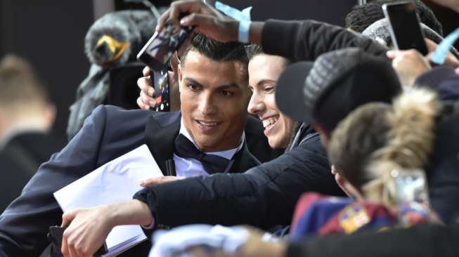 Aktris Seksi Ini Nilai Ronaldo Tokoh Berbahaya, Mengapa?