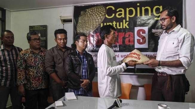 Dukungan tersebut sebagai bentuk solidaritas atas pencemaran terhadap Haris Azhar.  