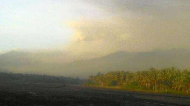 Dukono Meletus, Bandara  di Halmahera Utara Masih Ditutup