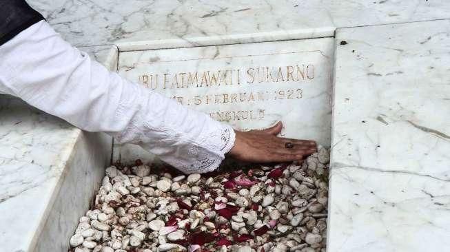 Ziarah Makam Fatmawati