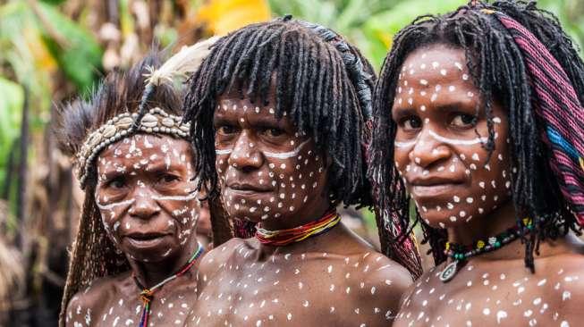 Ilustrasi masyarakat Papua. [shutterstock]