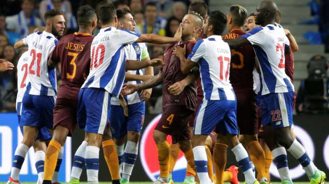 Roma Diimbangi Porto, Villarreal Takluk di Kaki Pemain Monaco