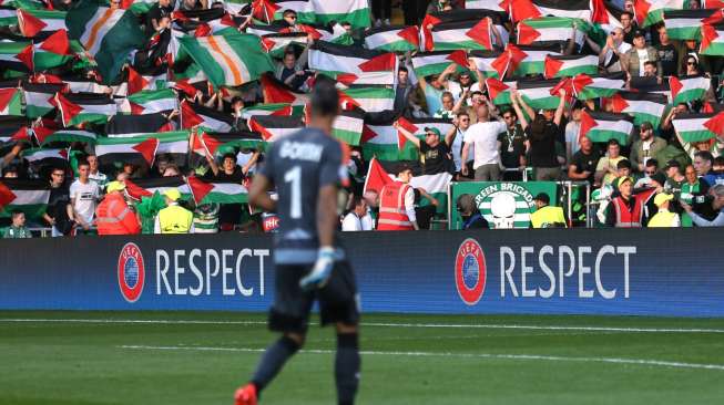 Fans Kibarkan Bendera Palestina, Klub Eropa Ini Terancam Sanksi