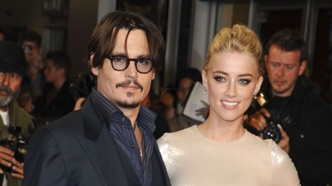 Johnny Depp-Amber Heard Resmi Bercerai