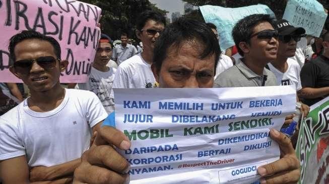 Tentang penyelenggaraan angkutan orang dengan kendaraan bermotor umum.   