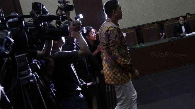 Sanusi ditetapkan sebagai tersangka dalam kasus suap tentang reklamasi Teluk Jakarta.