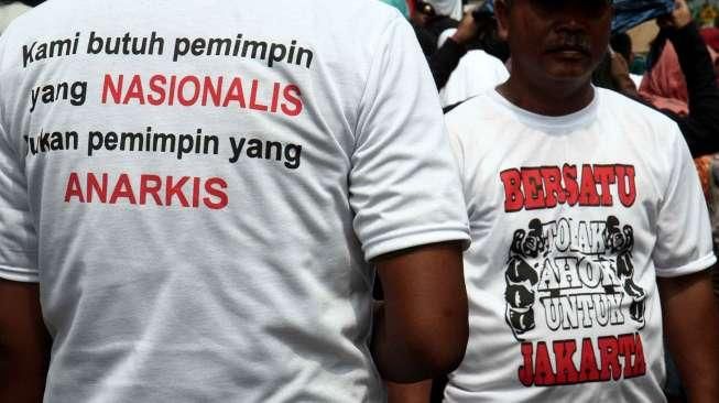 Mereka meminta PDI Perjuangan untuk tidak mengusung Ahok.