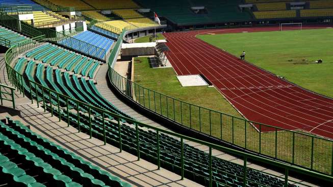 Persiapan Stadion Patriot Jelang PON