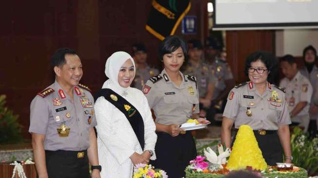 Jenderal Tito Hadiri HUT Polwan