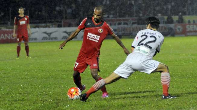 Persija Curi Poin di Laga Tandang