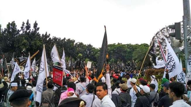 Hari Ini, Aksi Massa di Patung Kuda Serang Ahok Pakai Isu SARA