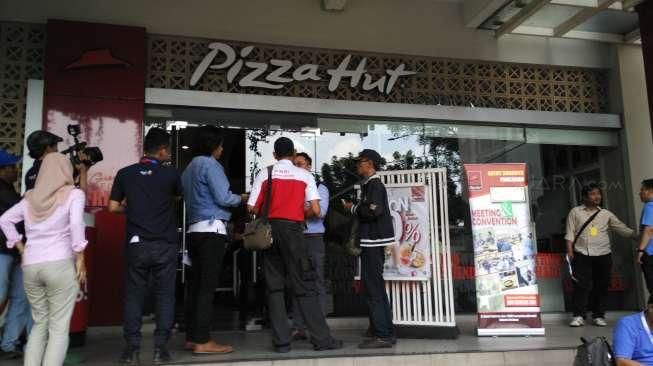 Berita Kedaluwarsa Masih Dugaan, Pengunjung Pizza Hut Tak Takut