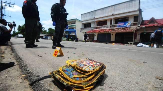 Bom di Sekolah Thailand,  Bocah Perempuan 4 Tahun dan Ayah Tewas