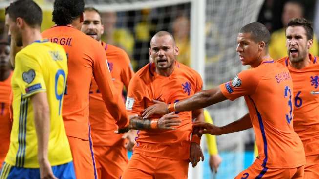 Sneijder Selamatkan Muka Belanda, Prancis Seri Lawan Belarusia