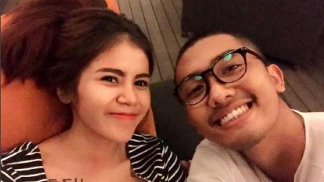 6 Bulan Menikah, Istri Uus Sudah Melahirkan