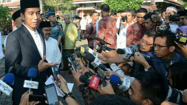 Jokowi Janji Selesaikan Masalah Jamaah Haji Ilegal di Arab Saudi