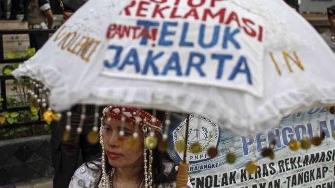 Tuntut Hentikan Reklamasi Teluk Jakarta