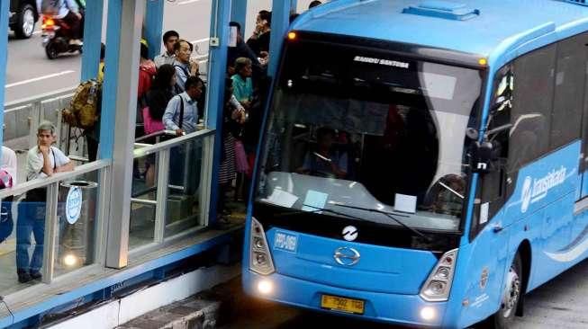 Bus Transjakarta Diduga Disewa Parpol Pendukung Jokowi