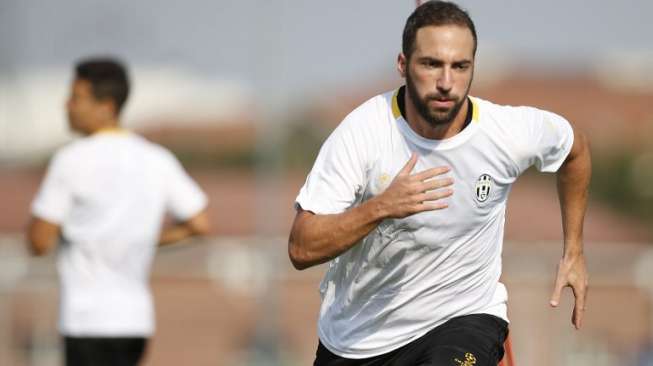 Ini Alasan Allegri Cadangkan Higuain Saat Hadapi Inter