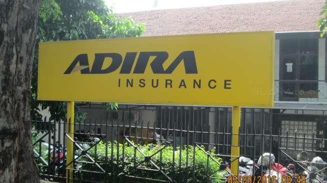 Kantor cabang Adira Insurance di Tebet, Jakarta Selatan. [Suara.com/Adhitya Himawan]
