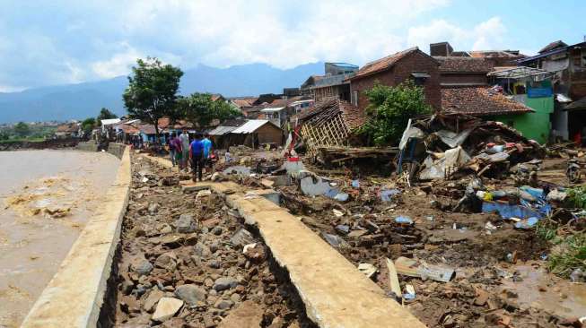 Garut Dirundung Bencana, Ketua DPR Sampaikan Belasungkawa