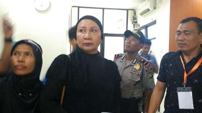 Ratna Sarumpaet Tak Puas Ahok Cuma Jadi Tersangka