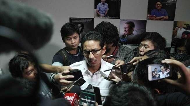 Sandiaga Ajak Ahok Lakukan Transparansi Dana Pencalonan