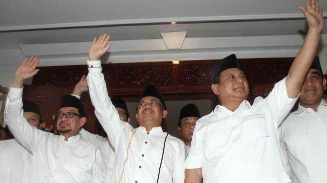 Deklarasi pasangan calon Gubernur (Cagub) DKI Jakarta Anies Baswedan dan Cawagub Sandiaga Uno di kediaman Prabowo Subianto, Jalan Kertanegara, Jakarta, Jumat (23/9/2016). [Suara.com/Oke Atmaja]