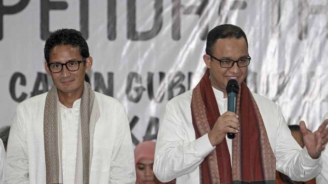 Diduetkan di Detik Akhir, Visi-Misi Anies-Sandi Belum Rampung